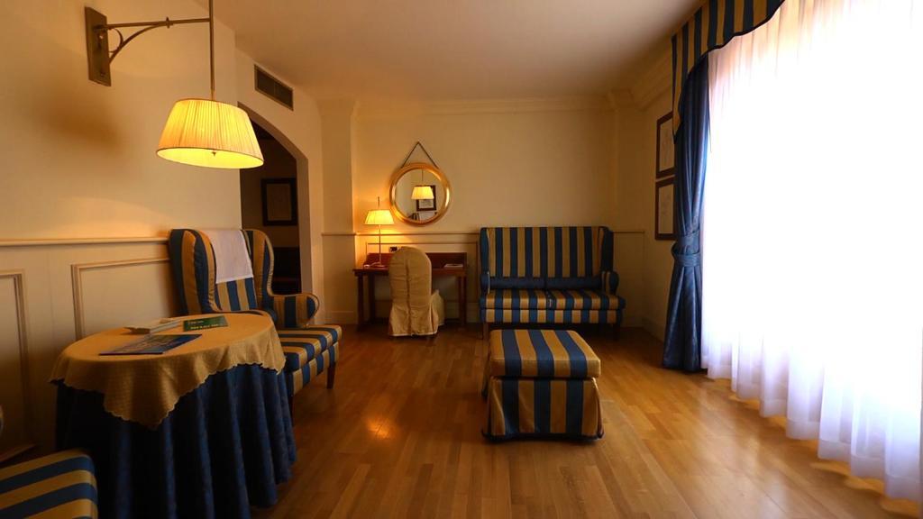Hotel Casale Colli del Tronto Exterior photo