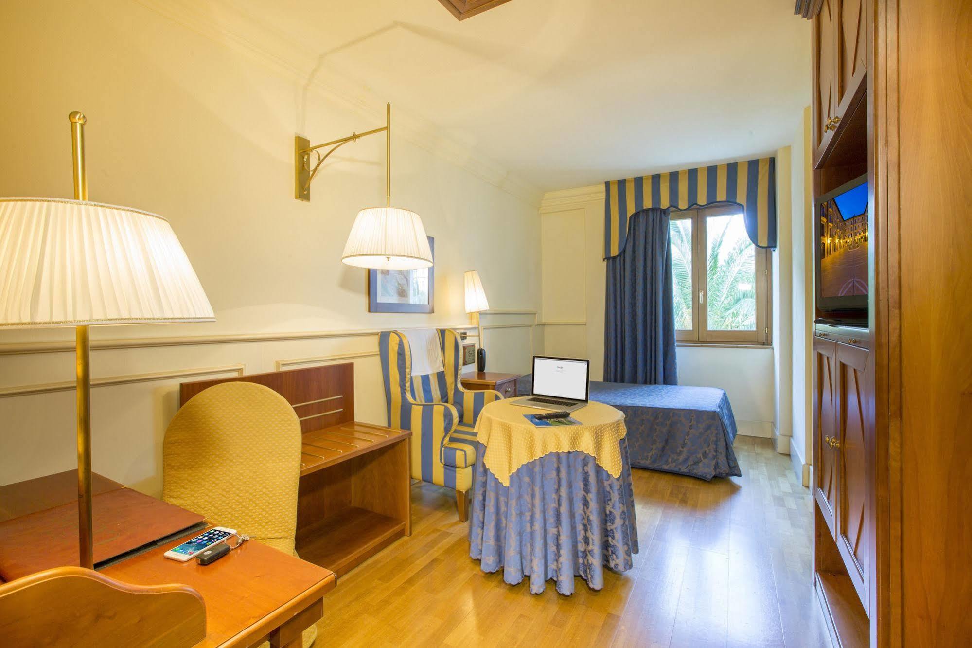 Hotel Casale Colli del Tronto Exterior photo